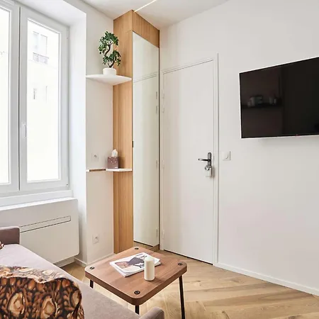 Superb Tour Eiffel Champ De Mars * Paris